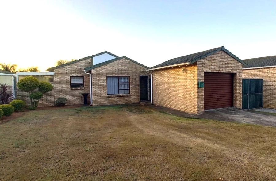 To Let 2 Bedroom Property for Rent in Strelitzia Park Eastern Cape